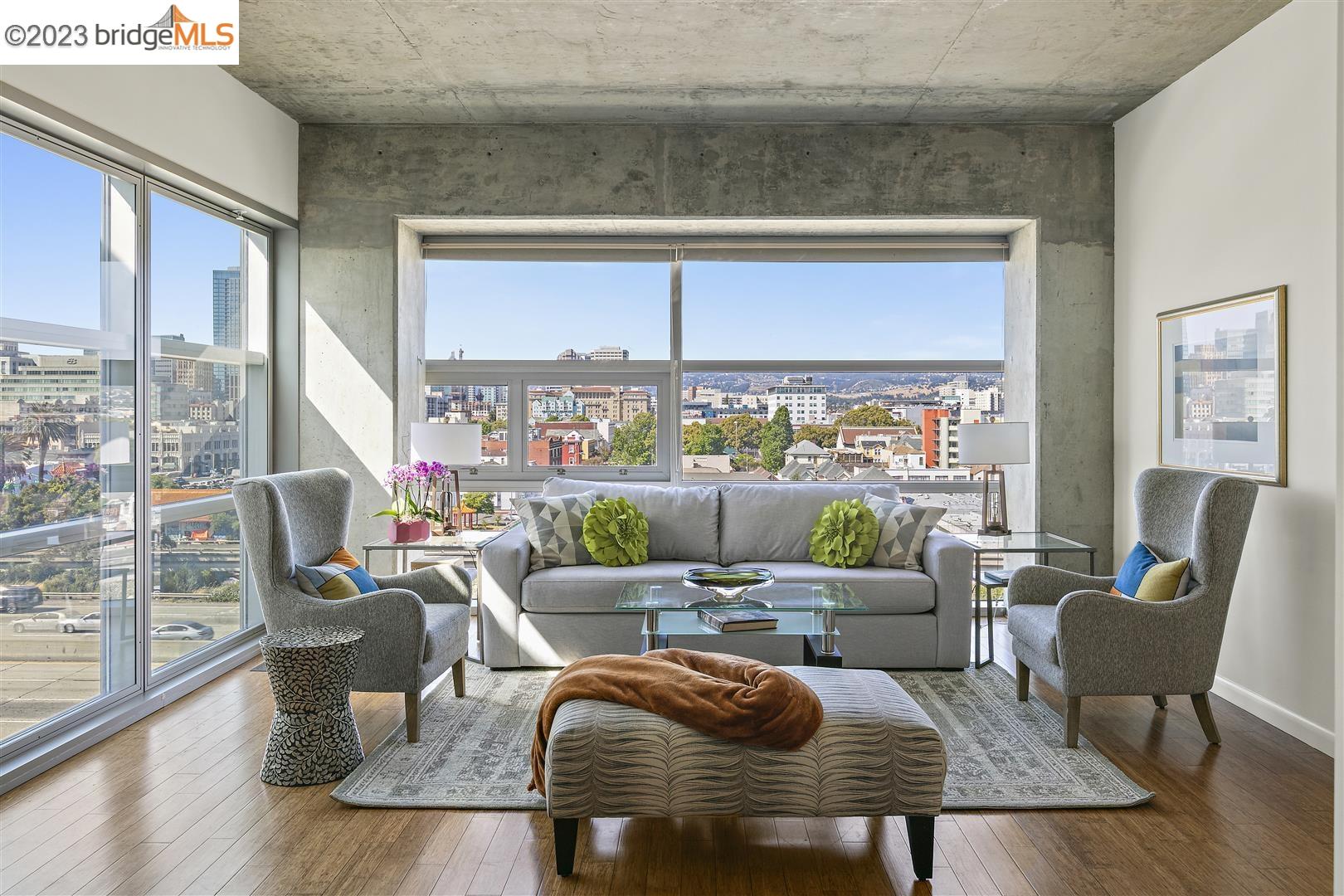 428 Alice Street, Unit 817, Oakland, CA 94607 Compass