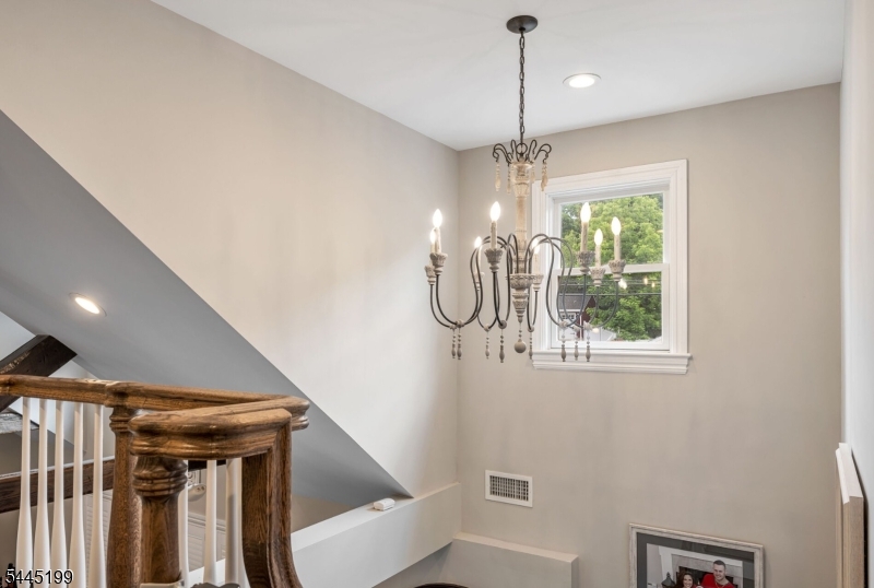 31 Osceola Road Wayne, NJ 07470 - Photo 22 of 44