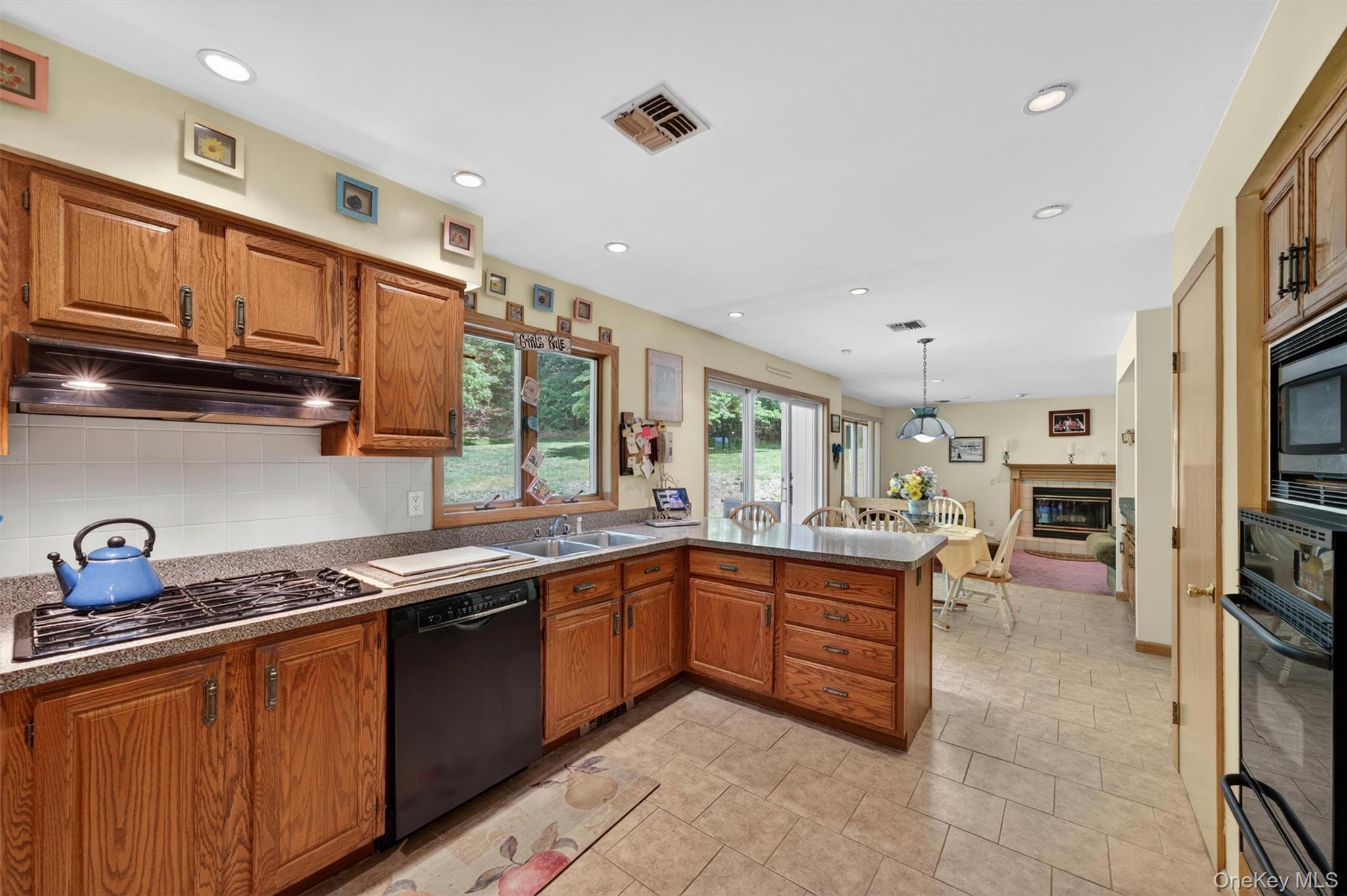 7 Indian Hill Road Warwick, NY 10990 - Photo 16 of 49