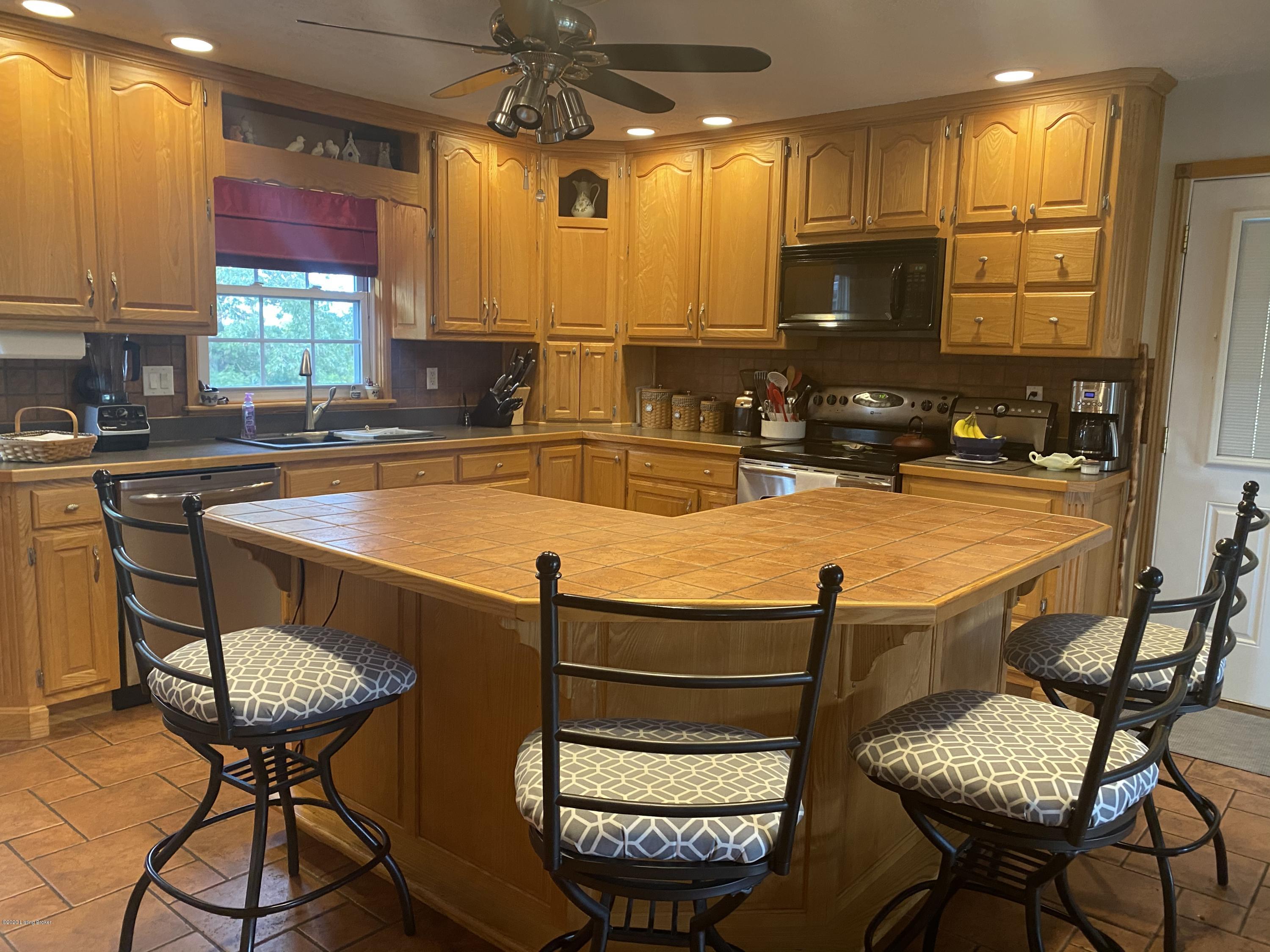 1865 Sunbeam Road Leitchfield, KY 42754 - Photo 66 of 78 061BD466-C298-4039-8F75-2796BAD3DA6A