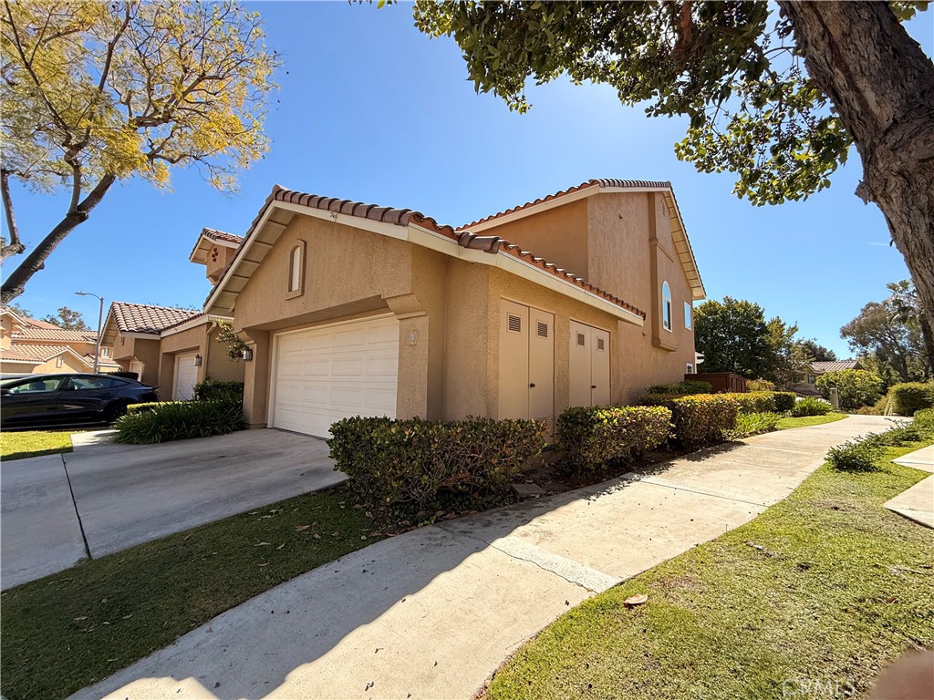 41 Pinzon Rancho Santa Margarita, CA 92688 - Photo 5 of 53