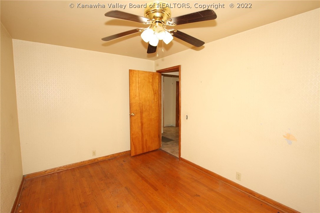 121 Robin Road Nitro, WV 25143 - Photo 30 of 50 Gallery Image 30