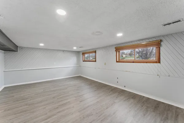 $345,000 | 643 Armitage Avenue, Glendale Heights, IL 60139