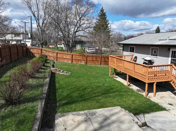 $345,000 | 643 Armitage Avenue, Glendale Heights, IL 60139