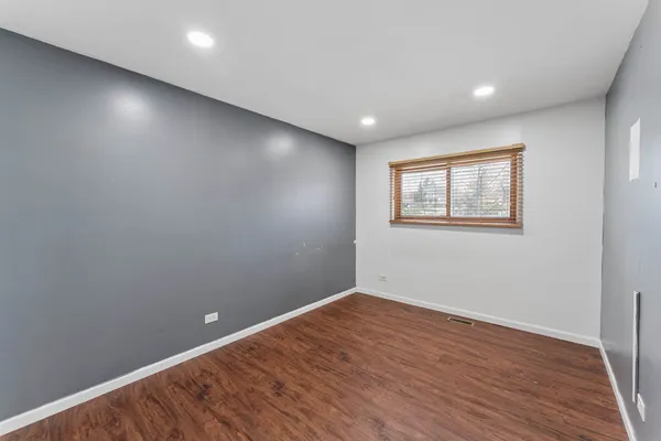 $345,000 | 643 Armitage Avenue, Glendale Heights, IL 60139
