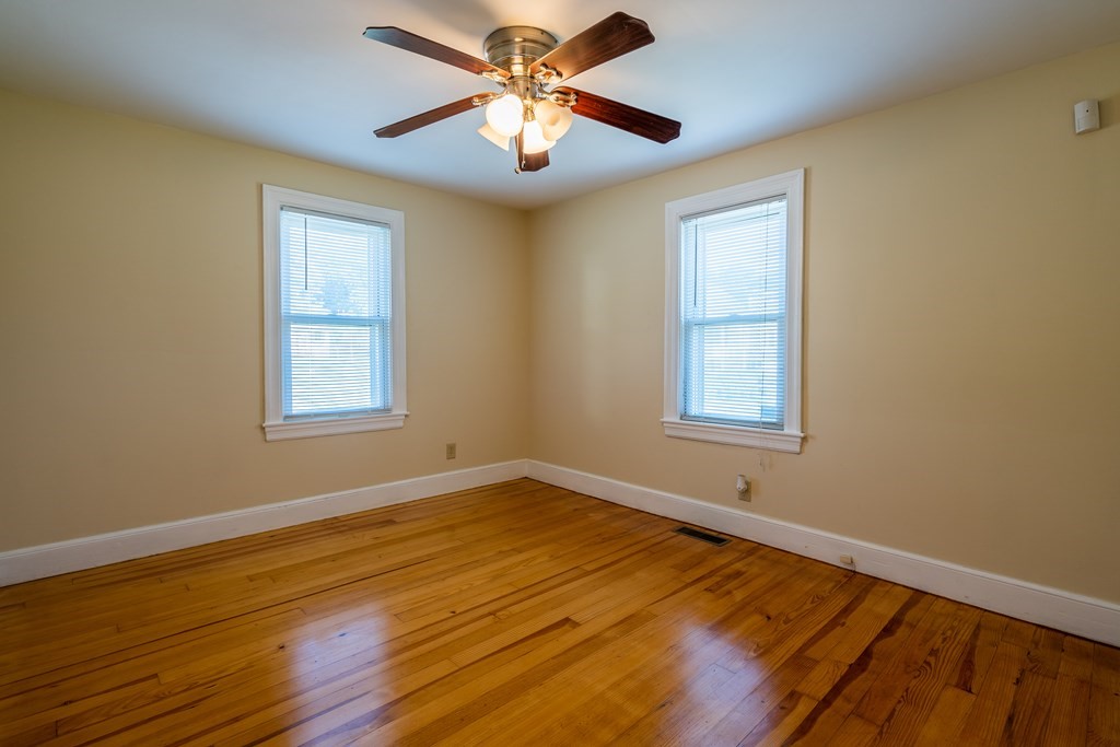 898 Riverside Drive Methuen, MA 01844 - Photo 18 of 24 Gallery Image 18