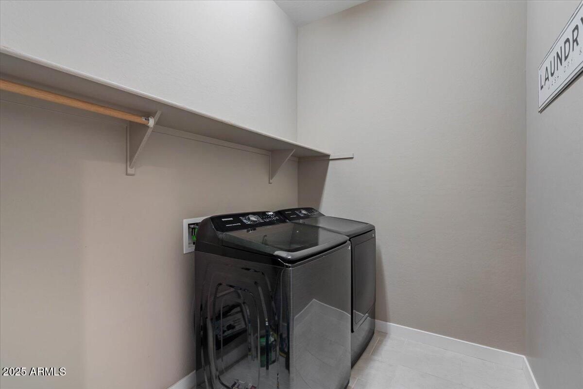 14634 West Wethersfield Road Surprise, AZ 85379 - Photo 26 of 38 24-DSC00972