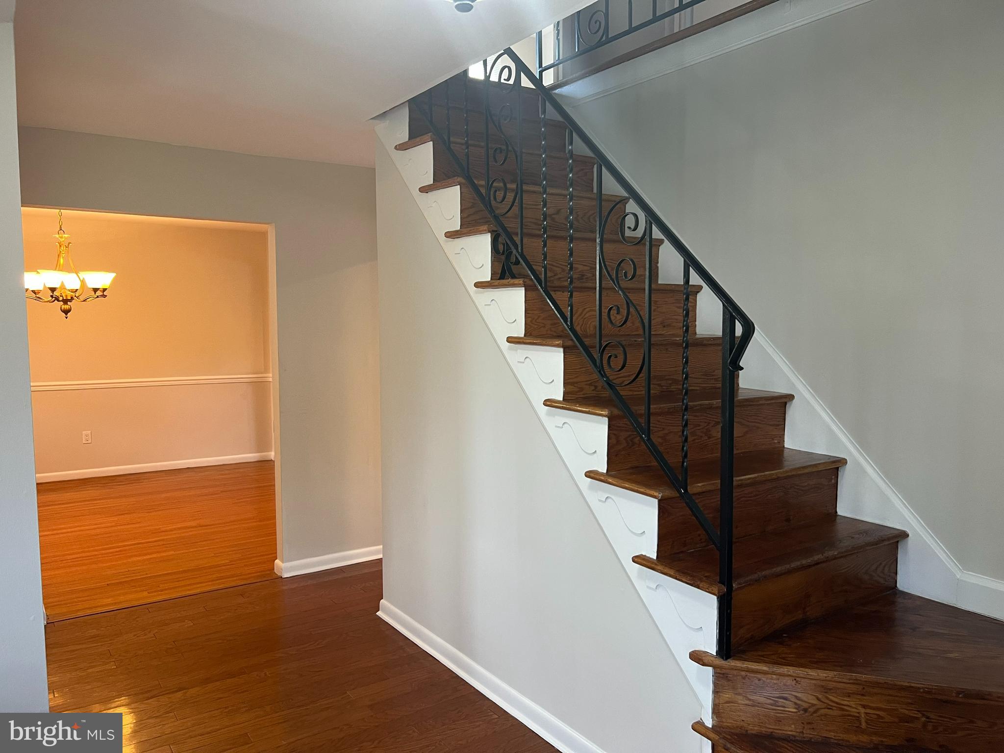 310 Surrey Road Cherry Hill, NJ 08002 - Photo 12 of 38 Foyer View