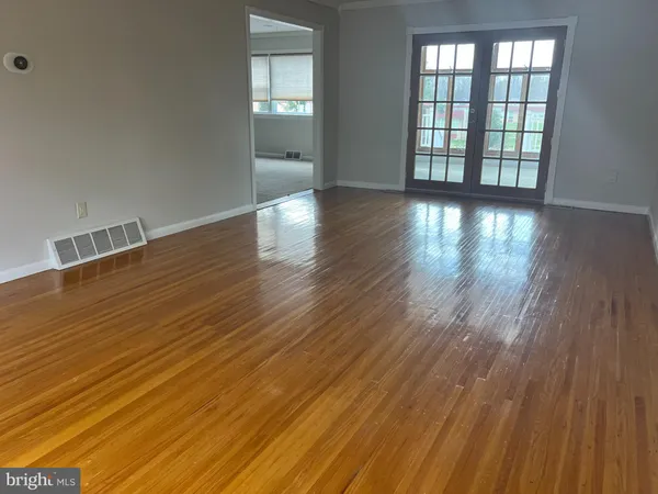 $3,800 | 310 Surrey Road, Cherry Hill, NJ 08002