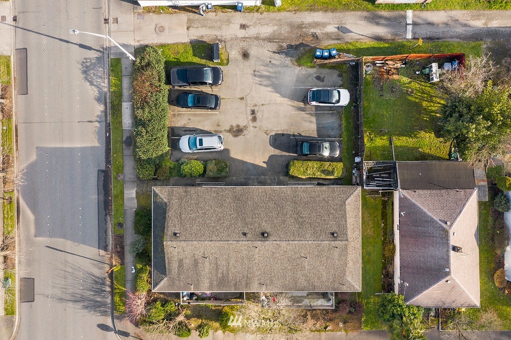 1421 North 3rd Street Renton, WA 98057 - Photo 9 of 17 an aerial view of houses with outdoor space
