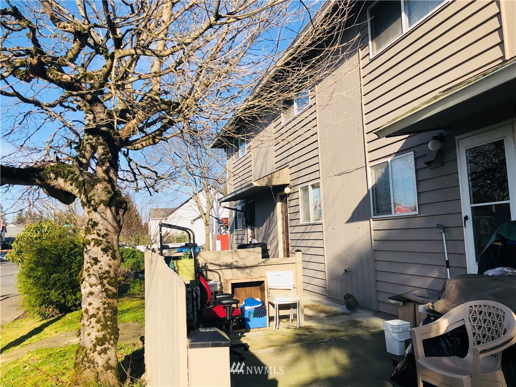 1421 North 3rd Street Renton, WA 98057 - Photo 10 of 17 a view of storage and utility room
