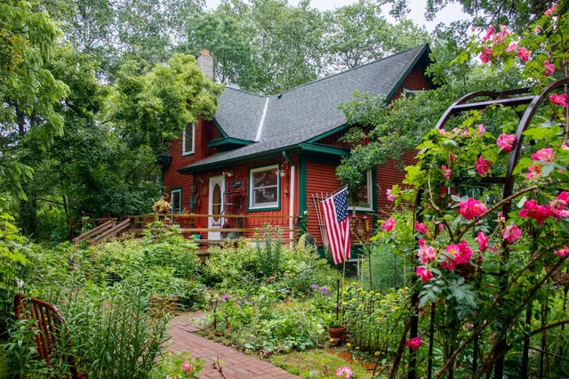 $285,000 | 39437 County Road 3, Crosslake, MN 56442