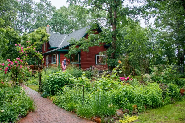 $285,000 | 39437 County Road 3, Crosslake, MN 56442