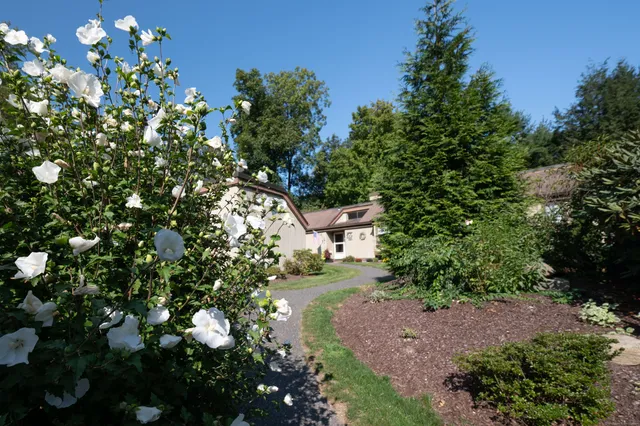 $515,000 | 977 Heritage Village, Unit B, Southbury, CT 06488