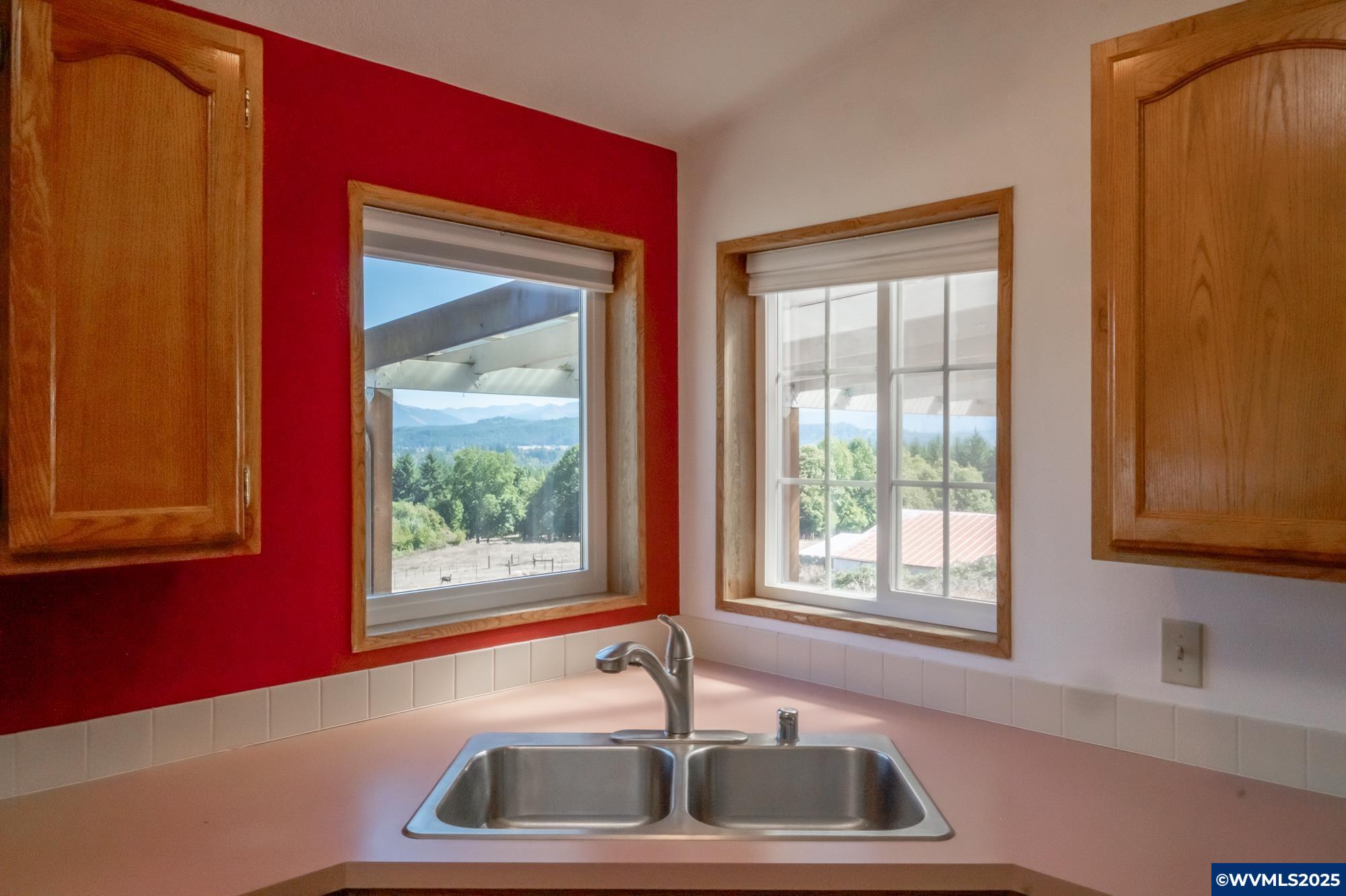 28255 Ridgeway Road Sweet Home, OR 97386 - Photo 16 of 50 Gallery Image 16
