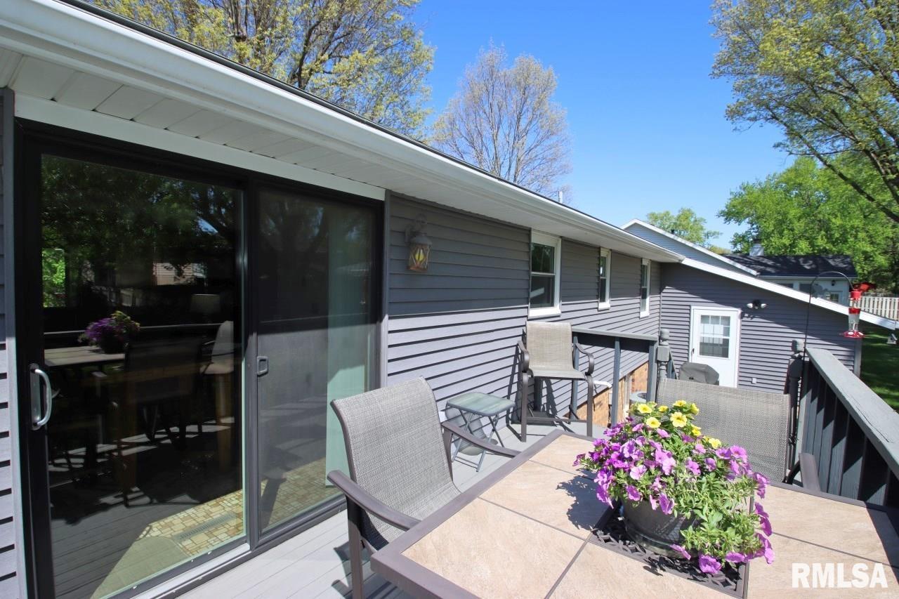 204 Hemlock Street Pekin, IL 61554 - Photo 8 of 71