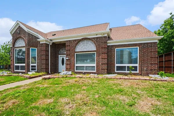 $345,000 | 3713 Catalina Street, Rowlett, TX 75088