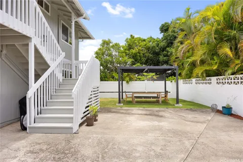 $1,689,000 | 528 Halela Street, Unit A, Kailua, HI 96734