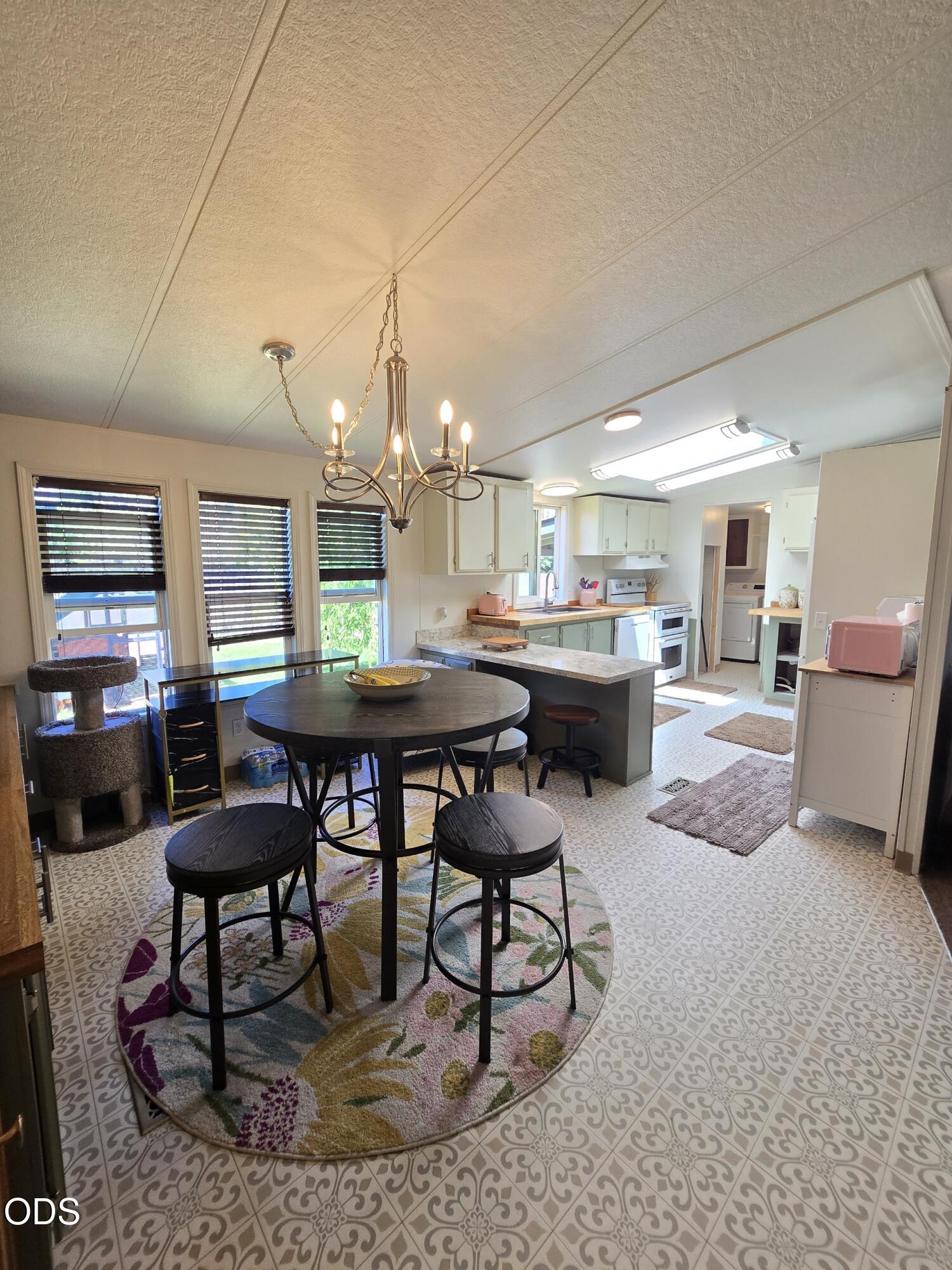 346 Southwest Dover Lane, Unit 23 Metolius, OR 97741 - Photo 9 of 15