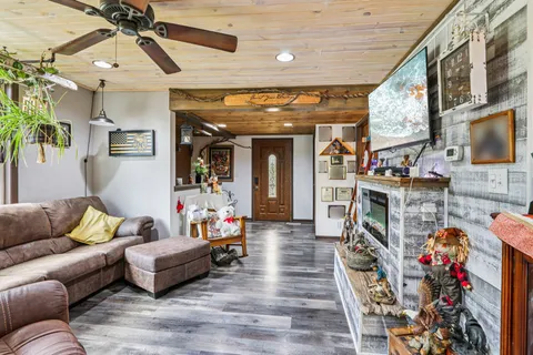 $349,000 | 32808 South Lakeshore Drive, Burlington, WI 53105