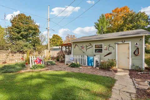 $349,000 | 32808 South Lakeshore Drive, Burlington, WI 53105