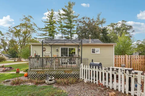 $349,000 | 32808 South Lakeshore Drive, Burlington, WI 53105