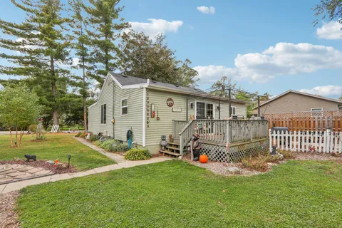 $349,000 | 32808 South Lakeshore Drive, Burlington, WI 53105