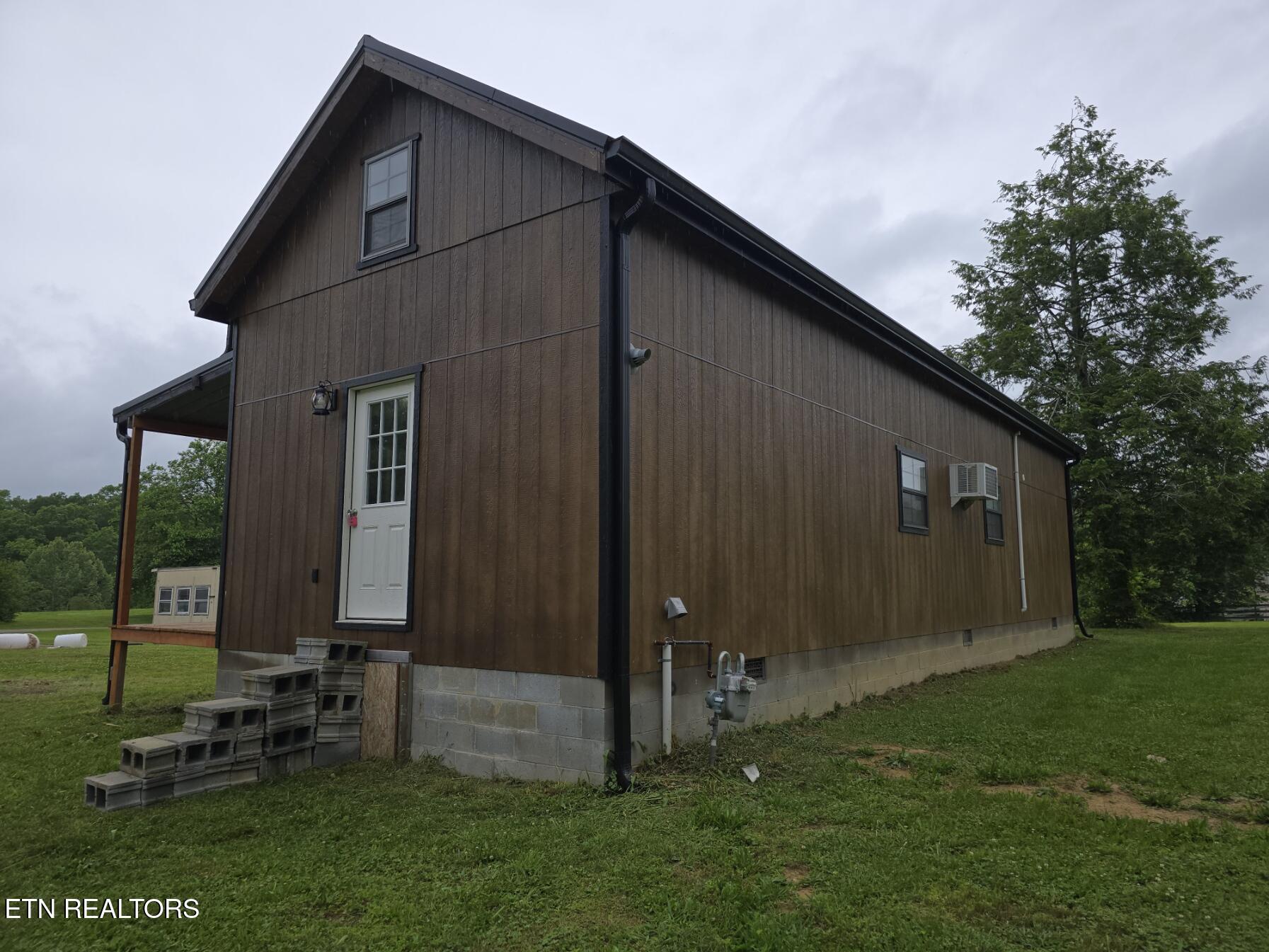 2365 Mountain View Road Robbins, TN 37852 - Photo 23 of 32 20250527_182544