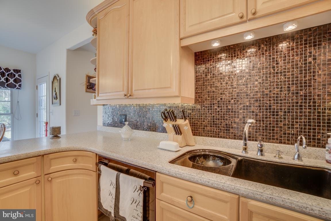 1189 Mountain View Road Fredericksburg, VA 22406 - Photo 20 of 40 attached prep sink and under cabinet lighting