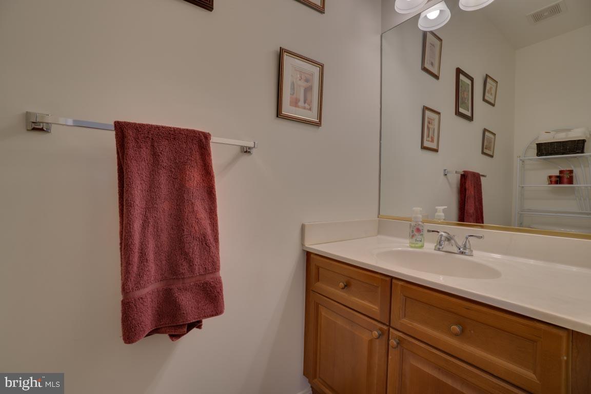 1189 Mountain View Road Fredericksburg, VA 22406 - Photo 22 of 40 Main level powder room off kitchen