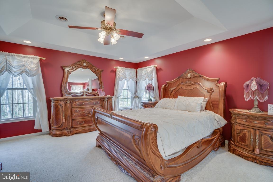 1189 Mountain View Road Fredericksburg, VA 22406 - Photo 24 of 40 Master BR has large walk in closet