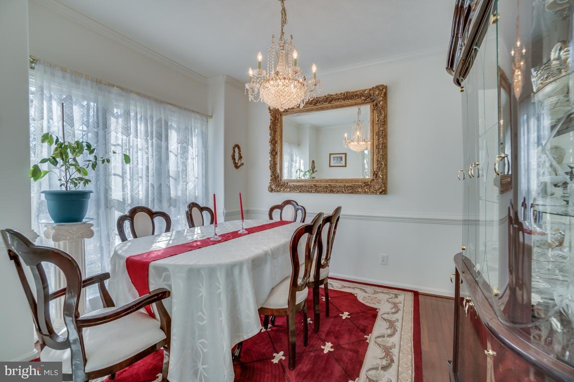 1189 Mountain View Road Fredericksburg, VA 22406 - Photo 10 of 40 formal dining room w/hardwood just off kitchen