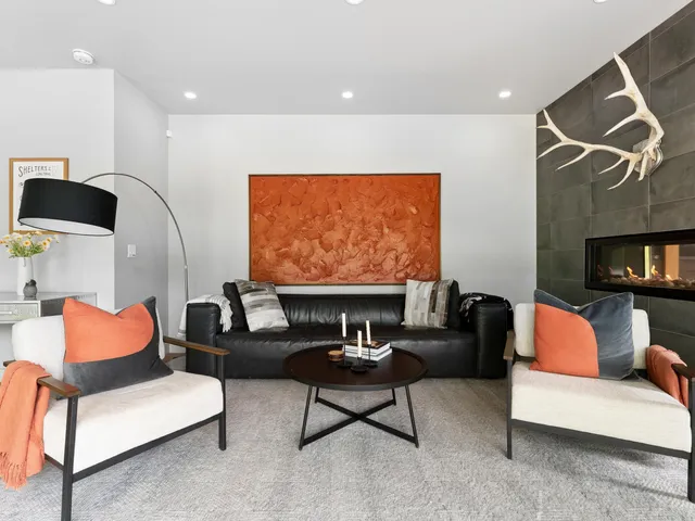 $2,400,000 | 89 Caspar Drive, Warren, VT 05674