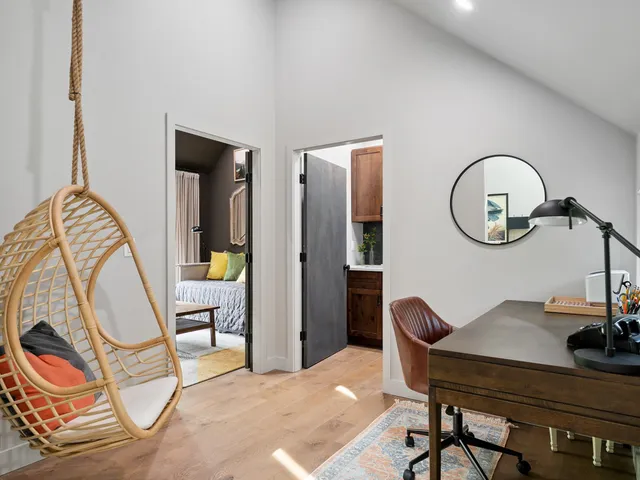 $2,400,000 | 89 Caspar Drive, Warren, VT 05674