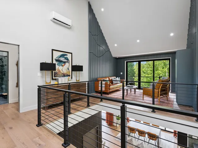 $2,400,000 | 89 Caspar Drive, Warren, VT 05674