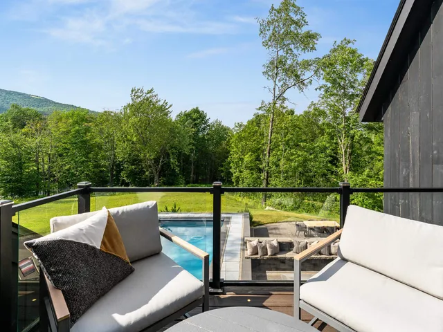 $2,400,000 | 89 Caspar Drive, Warren, VT 05674