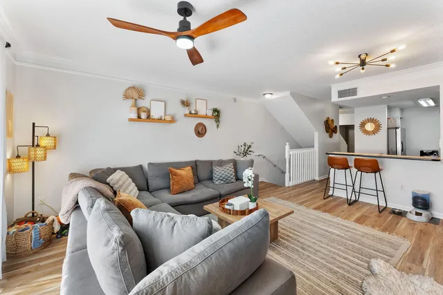 $449,000 | 2020 Alta Meadows Lane, Unit 505, Delray Beach, FL 33444