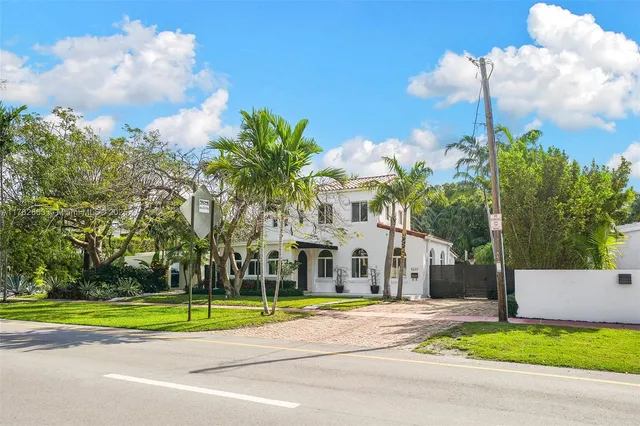 $4,499,000 | 5237 La Gorce Drive, Miami Beach, FL 33140