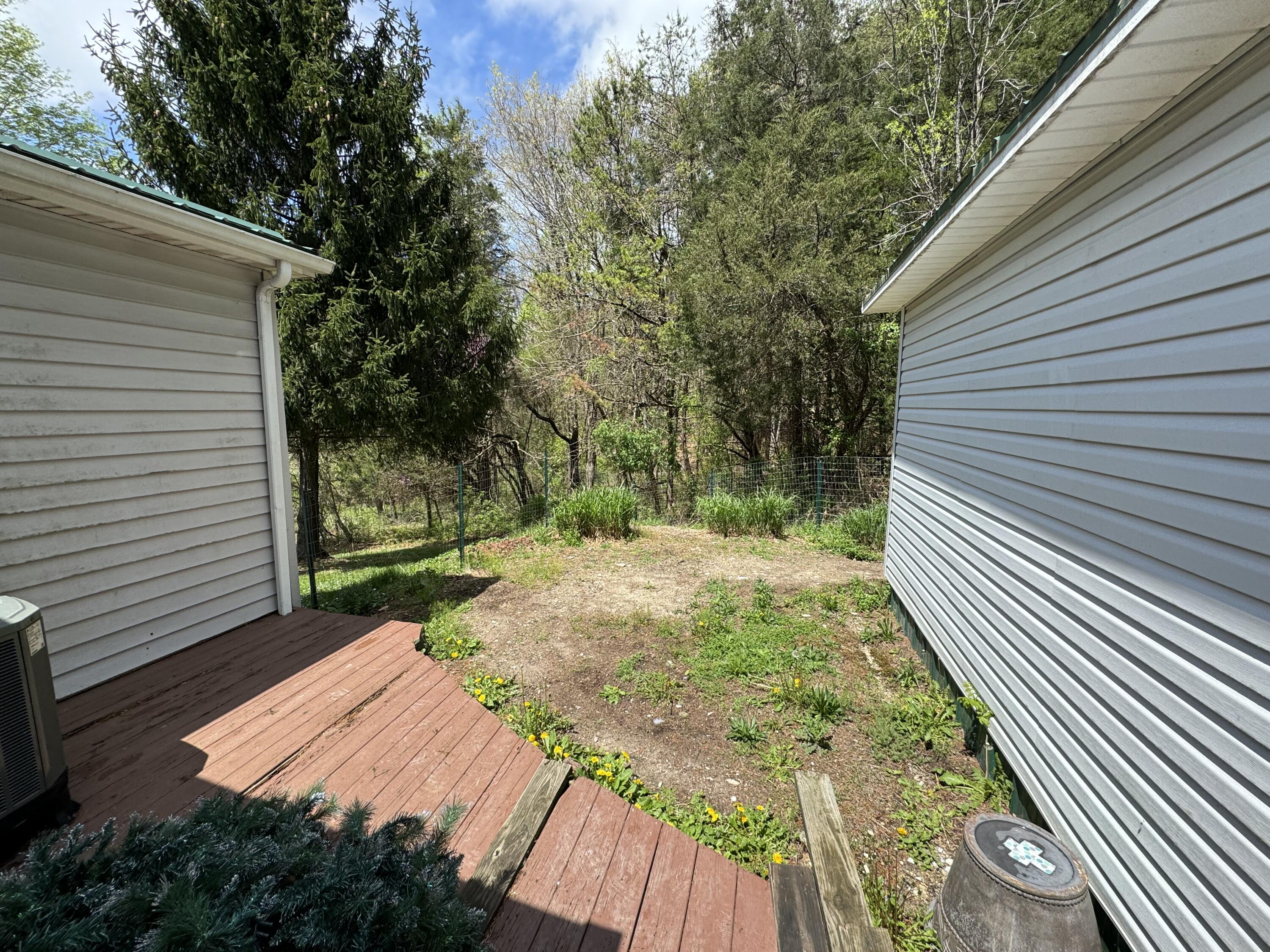 5711 Prices Fork Road Radford, VA 24141 - Photo 2 of 32 IMG_7443