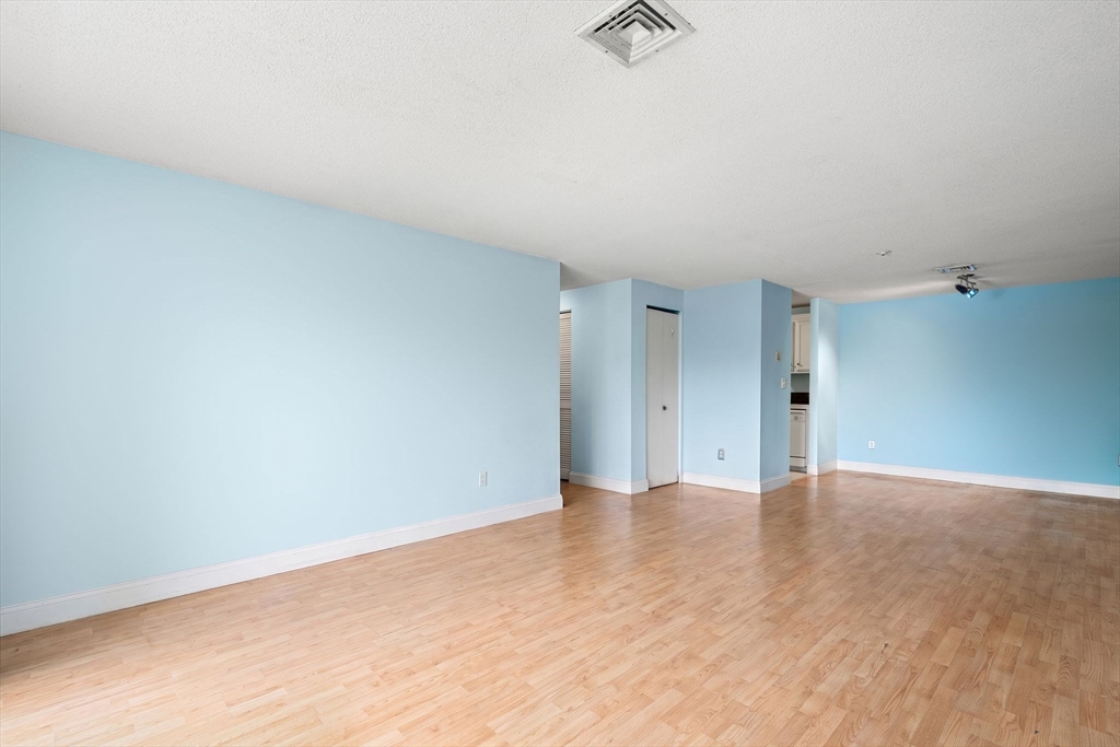 15 Bower Road, Unit E1 Quincy, MA 02169 - Photo 9 of 34