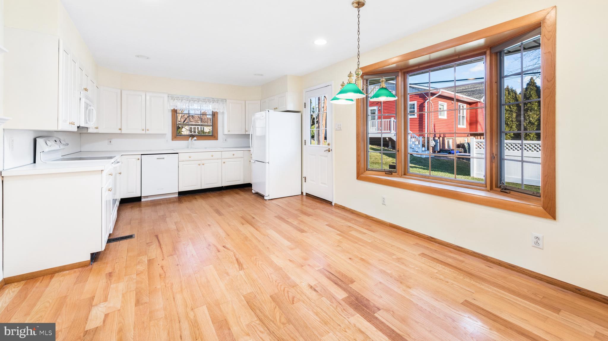 265 Golfview Road Ardmore, PA 19003 - Photo 12 of 25 Kitchen