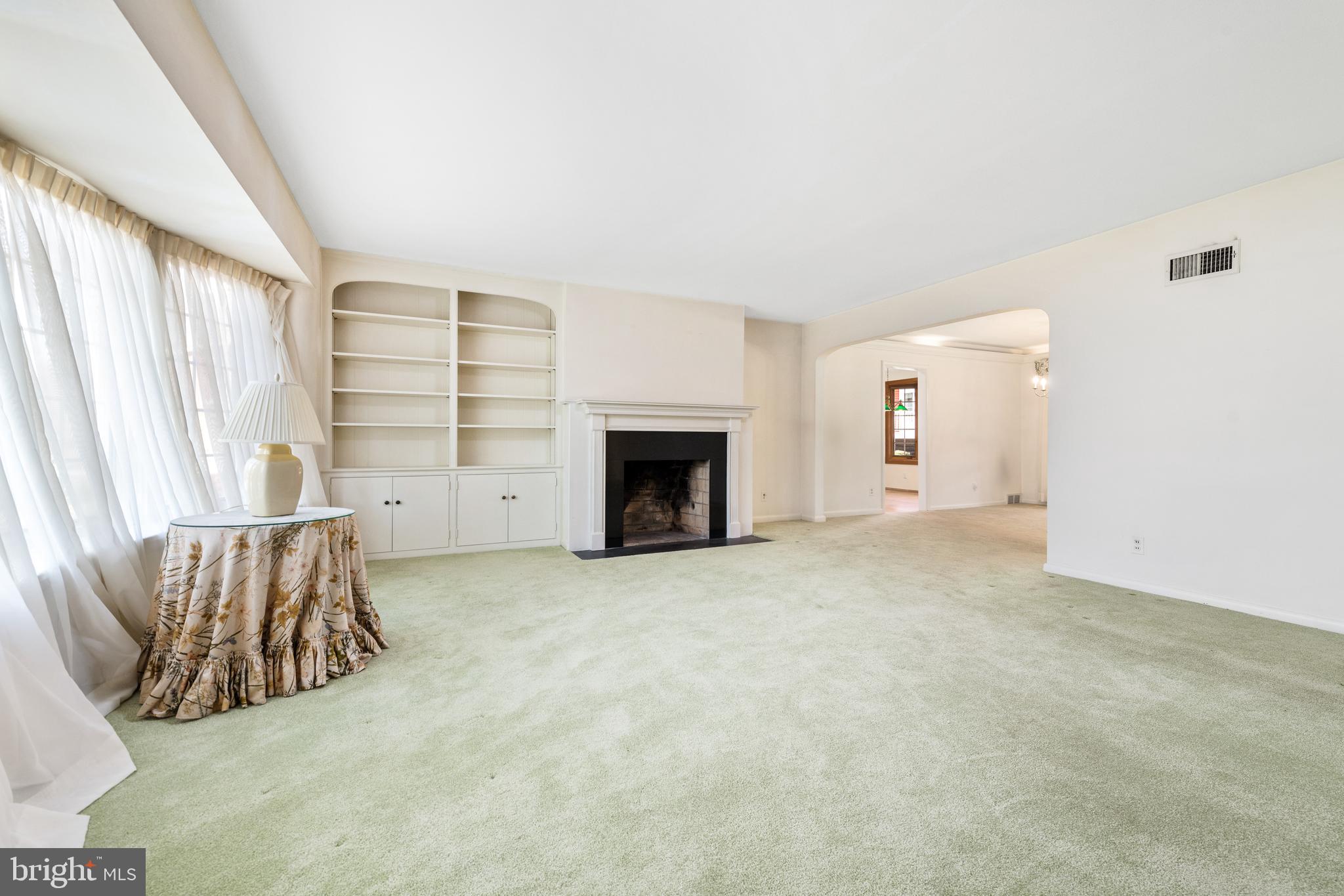 265 Golfview Road Ardmore, PA 19003 - Photo 14 of 25 Living Room