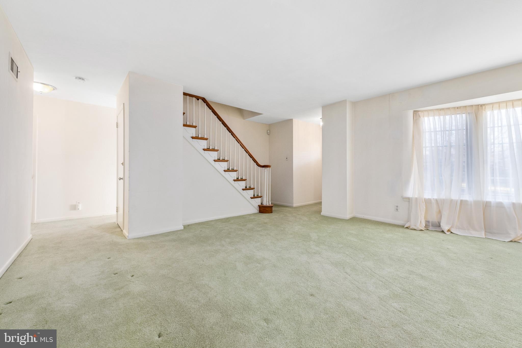 265 Golfview Road Ardmore, PA 19003 - Photo 16 of 25 Living Room