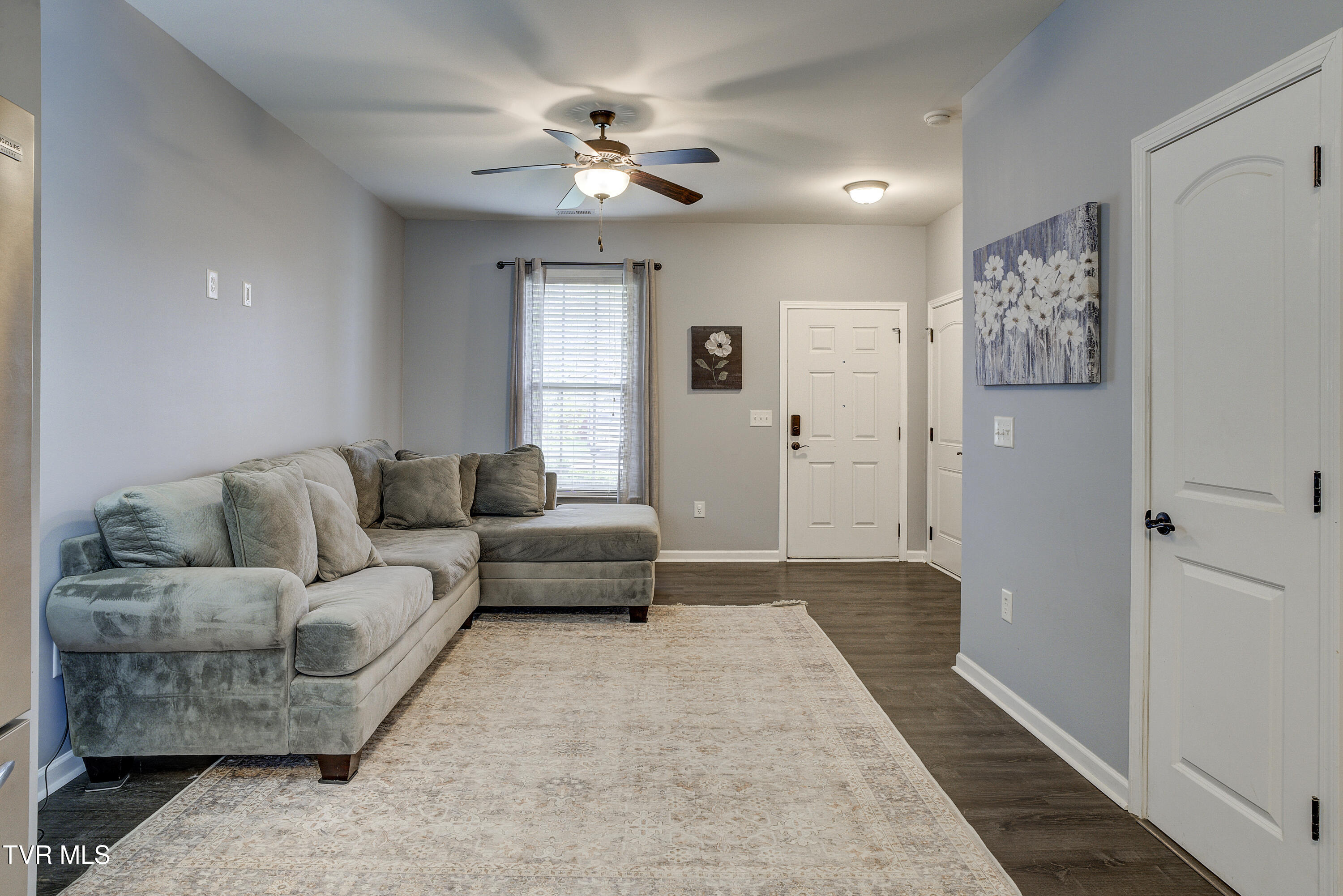 656 Suffolk Road Johnson City, TN 37615 - Photo 5 of 52 Suffolk-3