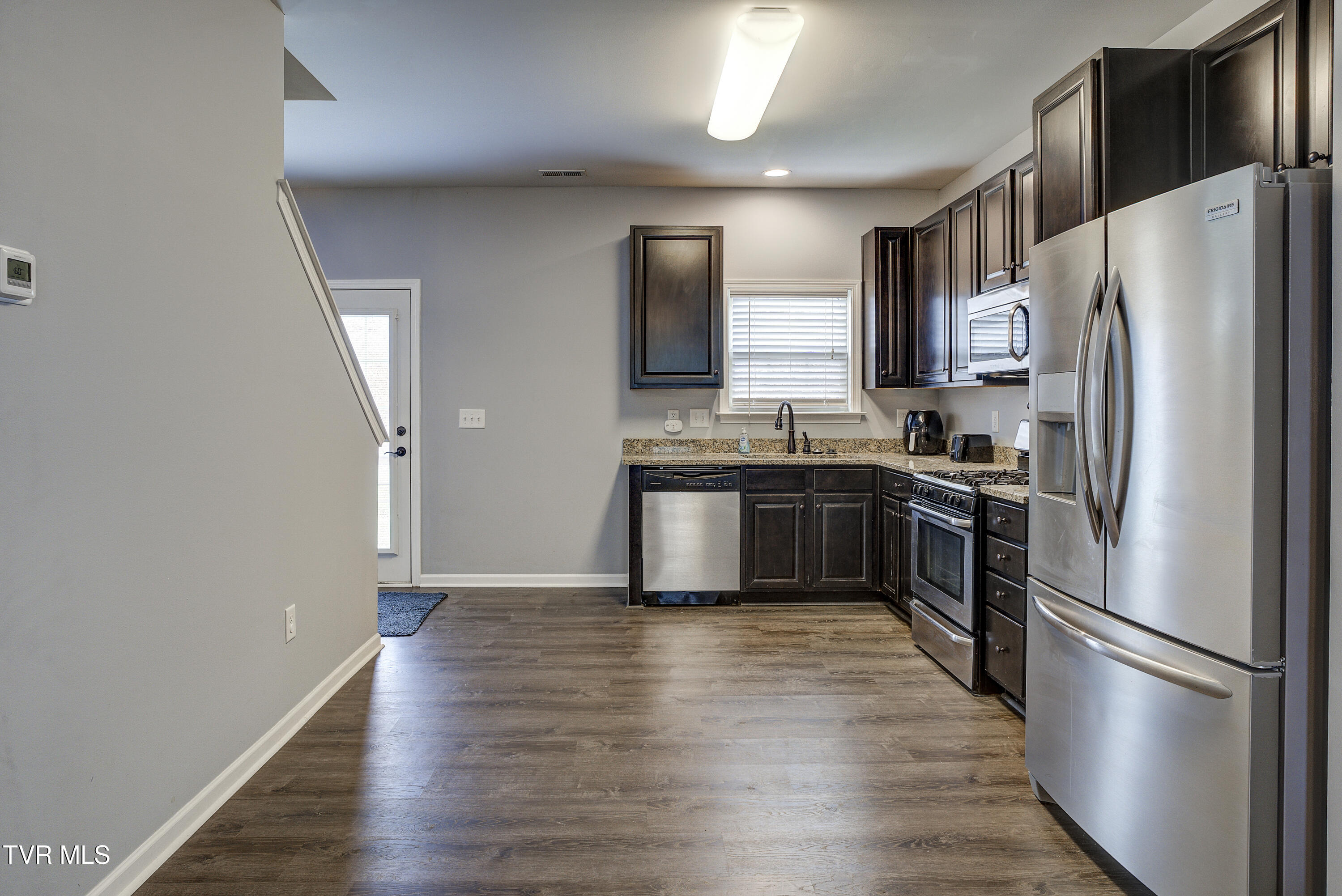 656 Suffolk Road Johnson City, TN 37615 - Photo 8 of 52 Suffolk-6