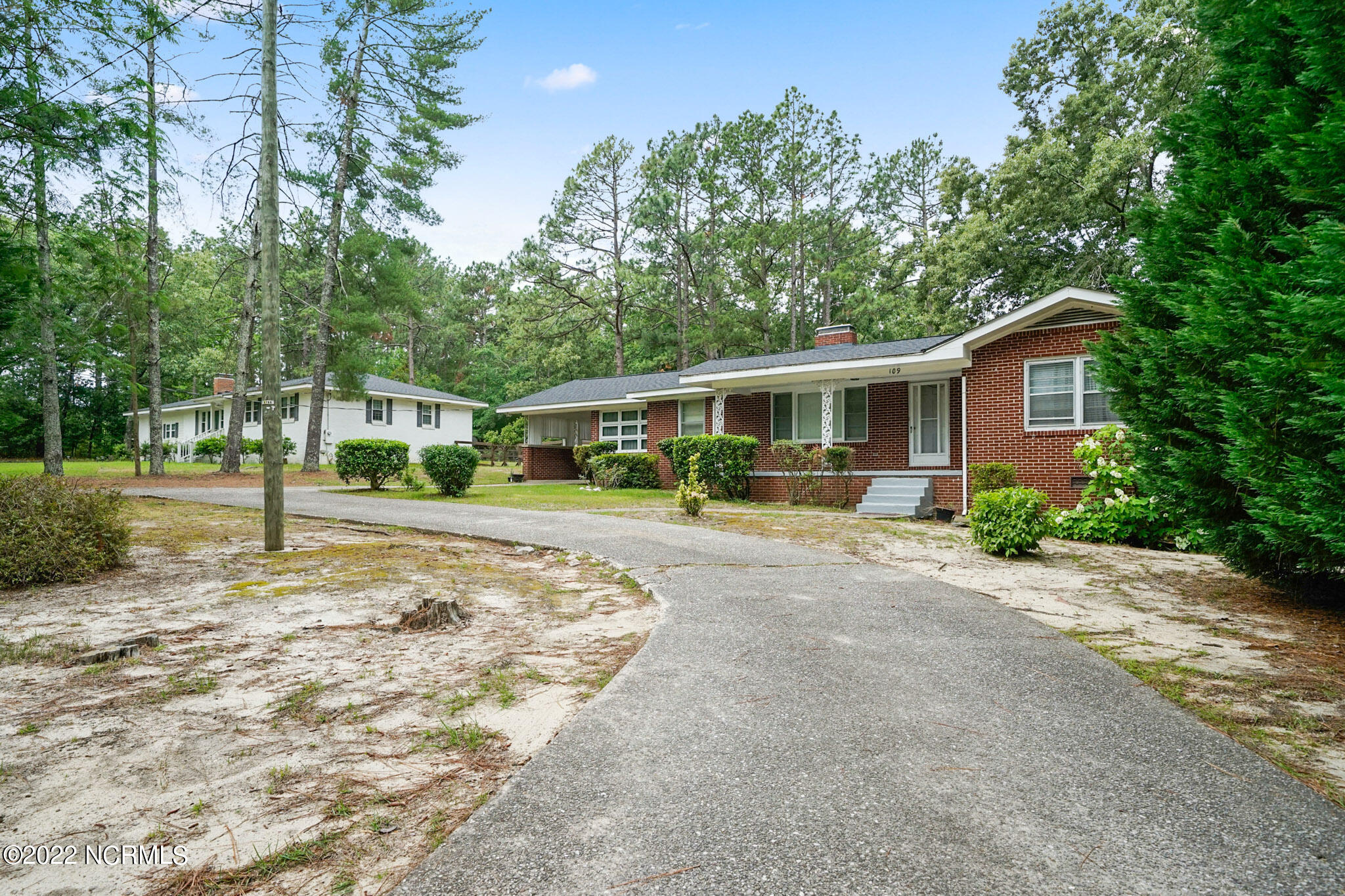 109 Pee Dee Road Aberdeen, NC 28315 - Photo 2 of 43 48-_DSC4347
