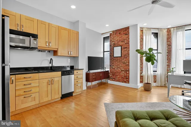 $2,950 | 1615 Q Street Northwest, Unit 601, Washington, DC 20009