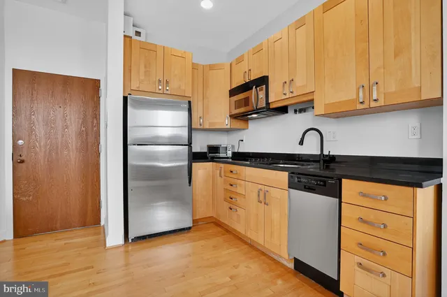 $2,950 | 1615 Q Street Northwest, Unit 601, Washington, DC 20009