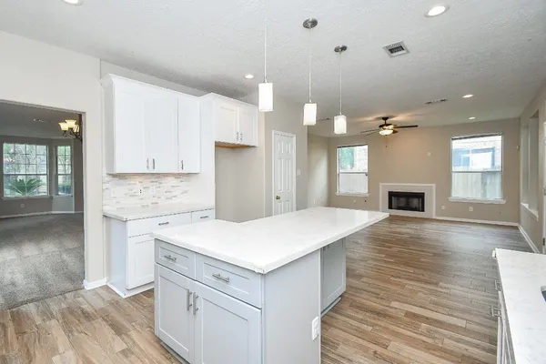 $2,700 | 215 Windrift Court, Sugar Land, TX 77479