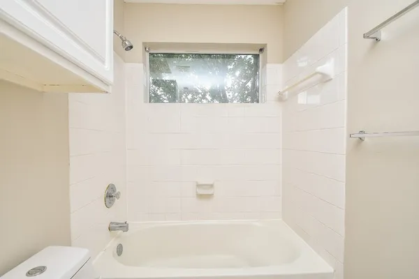 $2,700 | 215 Windrift Court, Sugar Land, TX 77479